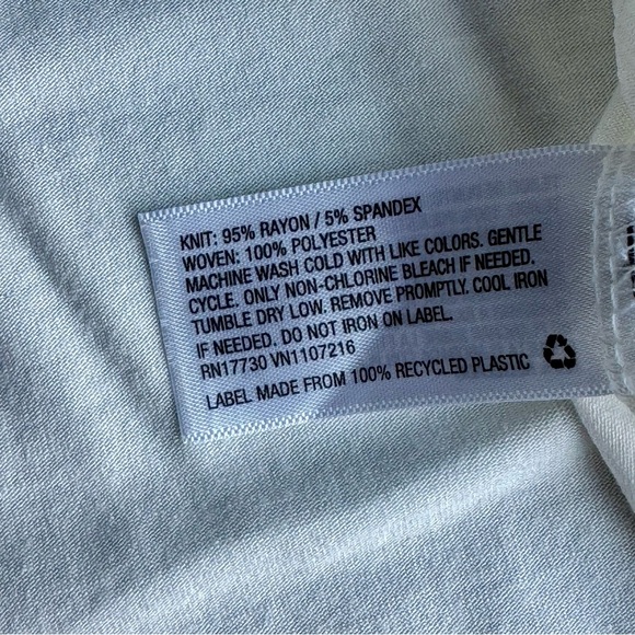 A New Day Sheer Cream Sleeveless 3D Floral Appliqué Top Blouse Size S - Picture 5 of 11